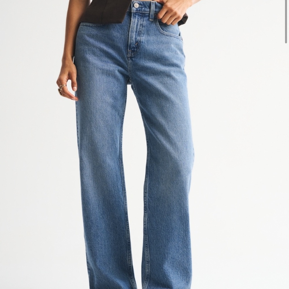 ABERCROMBIE 90s RELAXED HIGH RISE NWT